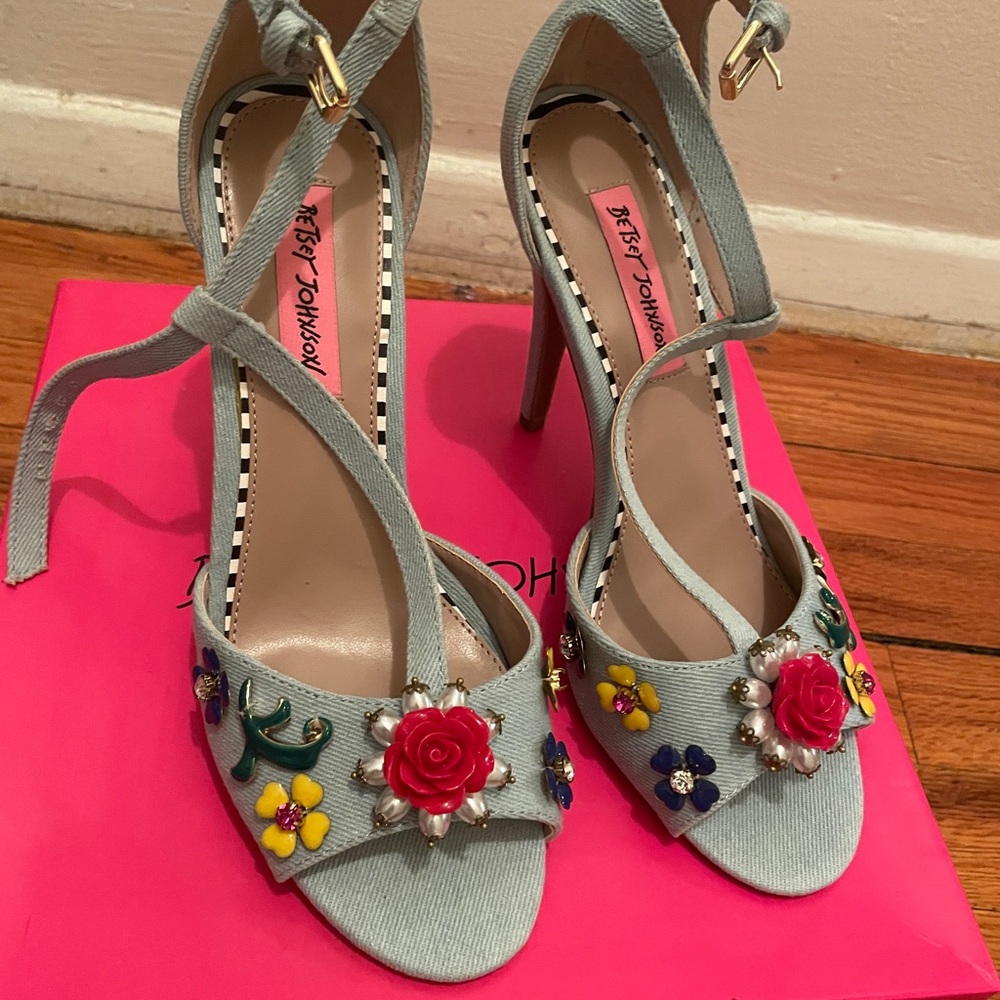 Betsey Johnson Lenox Denim Blue Heels with Floral Embellishments